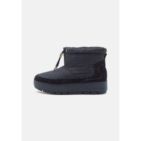 3772215 Tommy Hilfiger MONOGRAM - Winter boots space blue