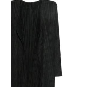 26SS 플리츠플리즈 가디건 PP66JA10915 BLACK DOM
