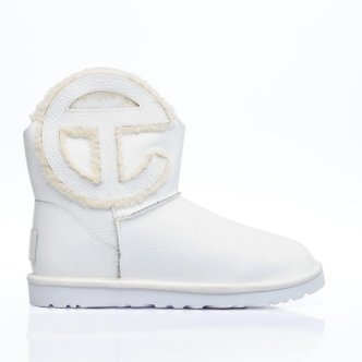 UGG 24 FW 어그 x 텔파 로고 패치 시어링 크링클 미디 부츠 화이트 1155790 WHT