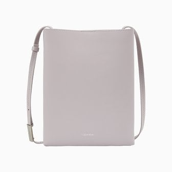 Calvin Klein Jeans ACC 여성 CK 라인 레더 크로스바디 백(4F3005G-FSS)