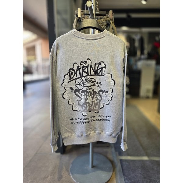 [시흥점] 그레이 달링데이지플라워 세미오버핏 맨투맨(남여공용)/JHZK22102GY