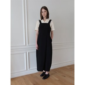 Overall volume dress black