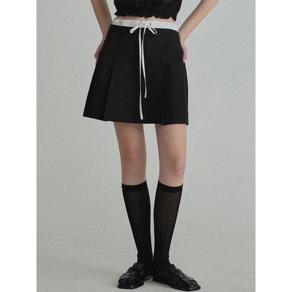 멜린즈 배색 플리츠 미니 스커트