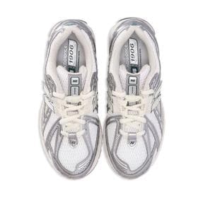 24FW 뉴발란스 스니커즈 M1906REE 095 SILVER METALLIC OFF WHITE