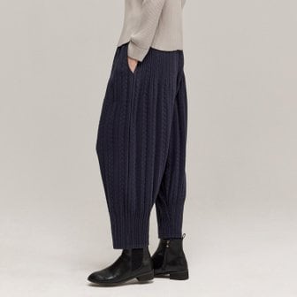 신세계라이브쇼핑 [플리츠미] 트위스트 자가드 배기 팬츠_EPPTW225009