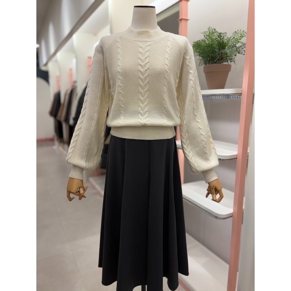 [여주점] 여성 라운드 넥 케이블 울 니트 풀오버(ITPBYPO970)