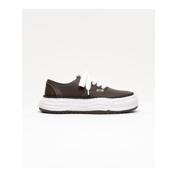 26SS 메종 미하라 야스히로 베이커 26 OG 솔 레더 로우탑 스니커즈 A16FW702 BROWN DOM