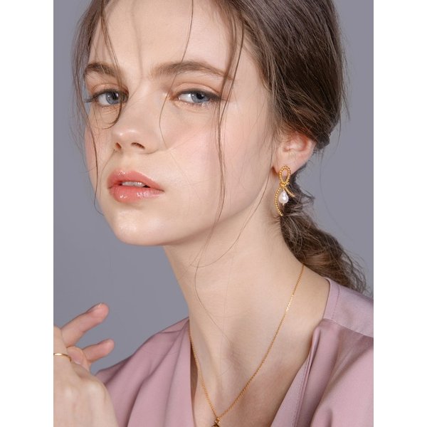 [리퍼브]RIBBON TIE PEARL EARRING_EC1426
