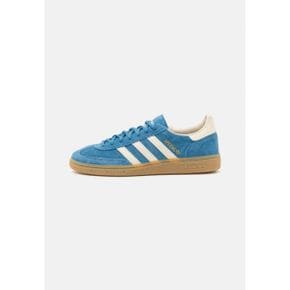 4332401 adidas HANDBALL SPEZIAL UNI - Trainers core blue/cream white/crystal white