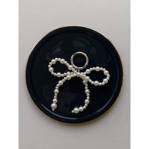 Pearl Ribbon Keyring