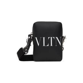 24 FW 발렌티노 가라바니 블랙 스몰 VLTN 메신저백 241807M170004 70144581