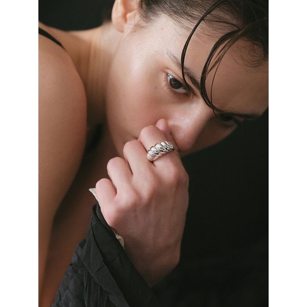 COLLECTION_SCILENT ARC_Nocturne ring