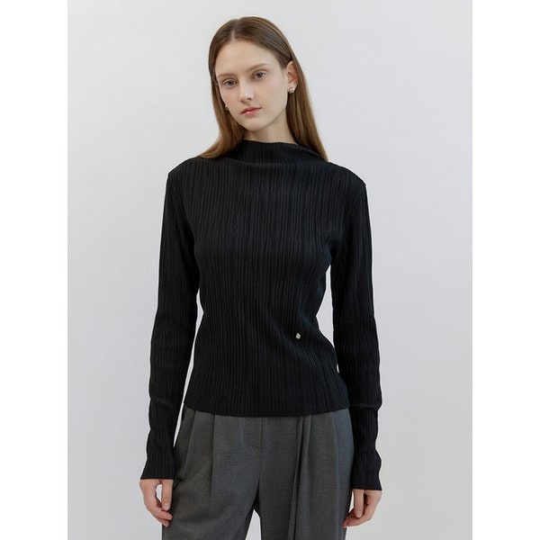 Pleated Mock Neck T-Shirt Black AT5TSF079BK