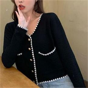 ONM 금장 단추 배색 니트 가디건 브이넥 숏 스티치 간절기 (S8302720)