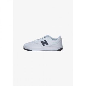 5573970 New Balance Trainers - optic white