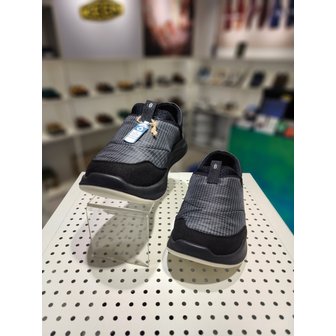 KEEN [여주점] [WHYSER] 블랙 여성 슬립온_KNSO5F204BK