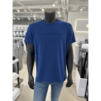 Calvin Klein Jeans [시흥점] 남성 엠보로고 레귤러핏 티셔츠 (J323262-C5G)