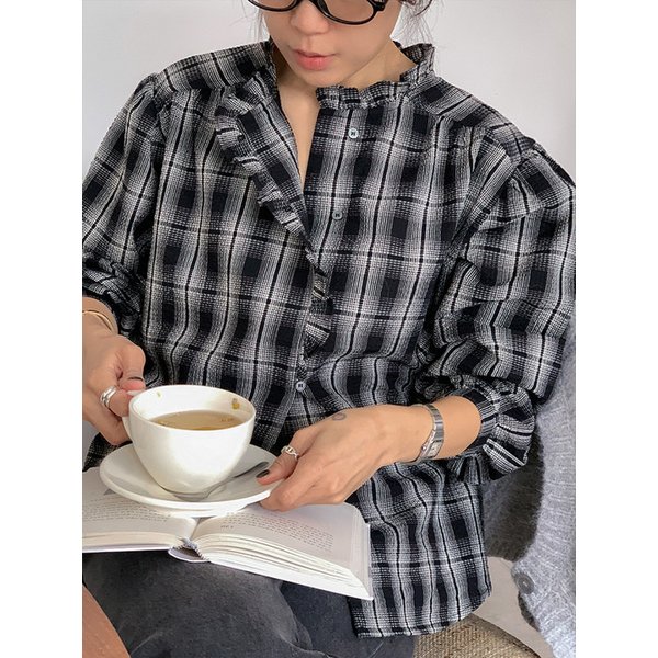 미뉴엣 프릴 체크블라우스_BLACK