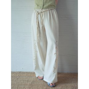 [디렉터PICK]Rose Embroidered Wide Pants_Cream(OB6PT05)