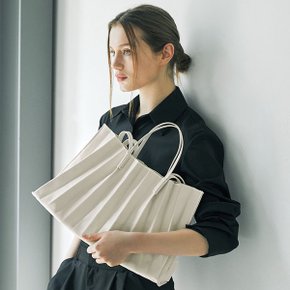 Lucky Pleats Canvas Coated Shopper L Cream