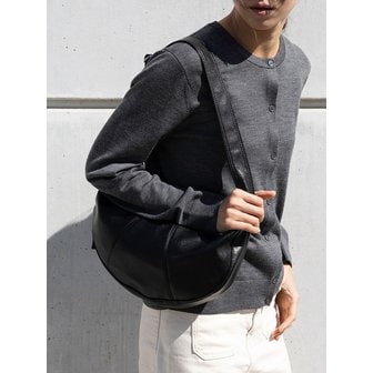 매드고트 스플릿 하프문 메신저백_블랙 (small)