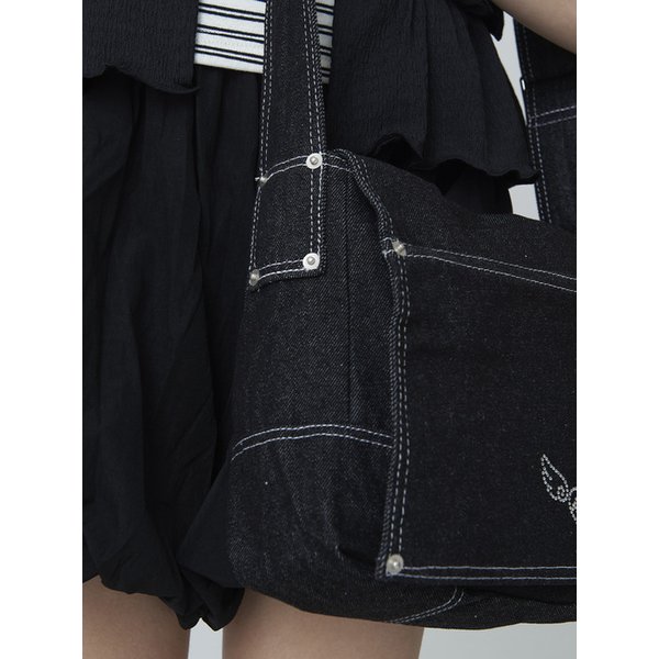 ANGEL CUBIC DENIM MESSENGER BAG - BLACK