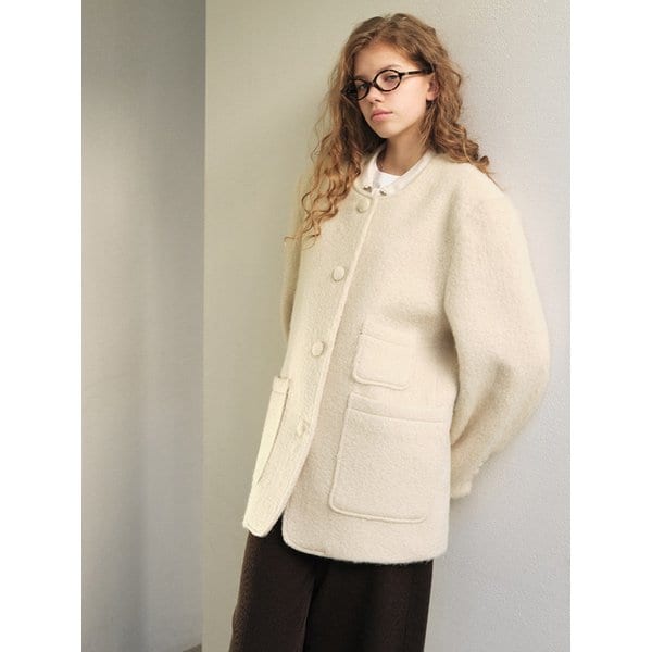 [리퍼브] 25 Winter_ Antique Cream Half Coat