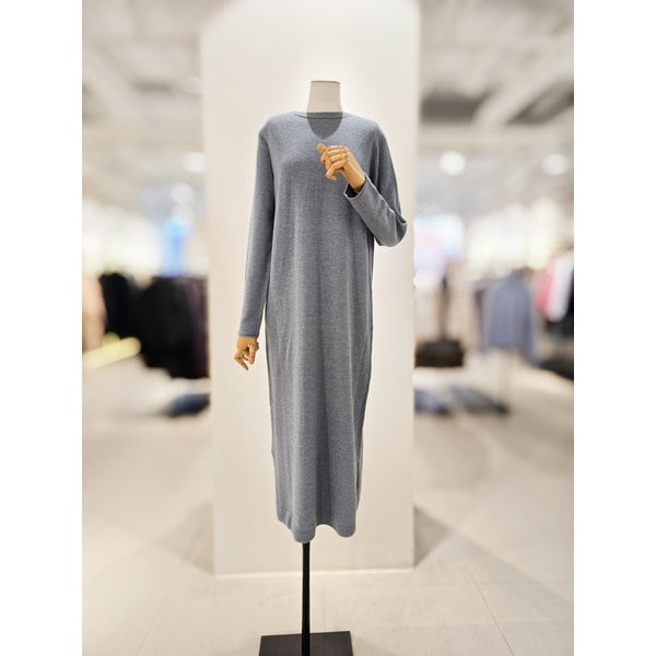 [파주점] [더아이잗컬렉션]니트 롱 원피스 케이프 세트 CPAA1OP411