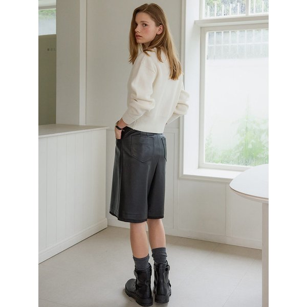 페이크 레더 버뮤다 팬츠 OL4AL8510