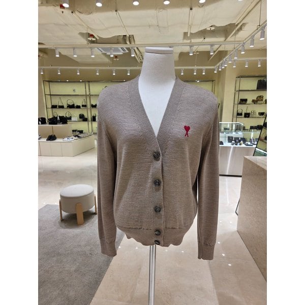 [부산점] 공용 스몰 하트 로고 브이넥 가디건 FKC111-KN0025-271