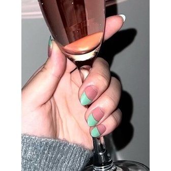 UUUUU 민트프렌치 젤네일