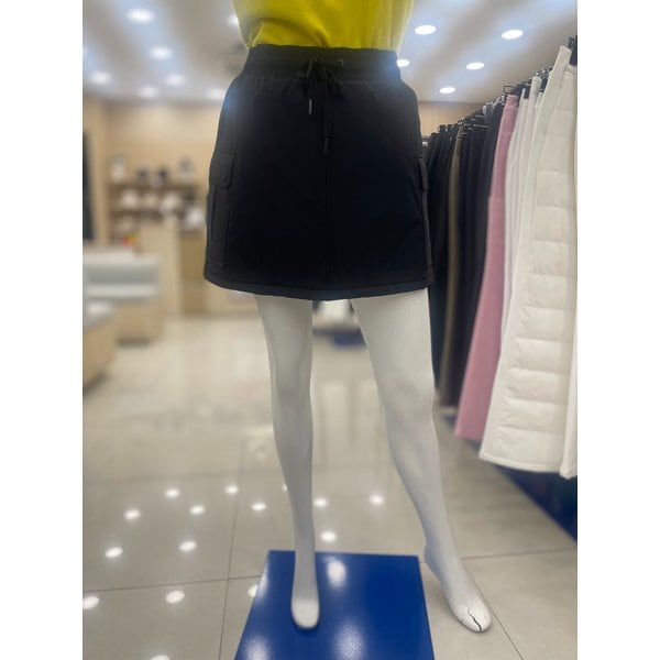 [여주점] 여성 아웃포켓 포인트 패딩 스커트 GP422LSKO5 BLCK