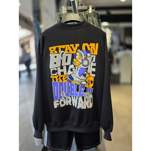 [시흥점] 부클 스테이온 베어그래피티 세미오버핏 맨투맨(남여공용)/JGET22904BK