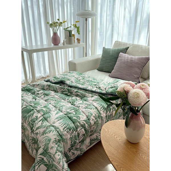 FORE QUILTING SPREAD (3col)