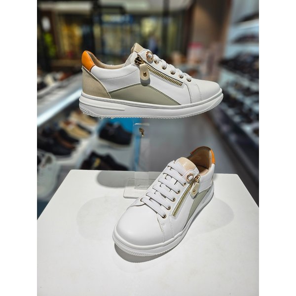 [파주점] 미셸 by 탠디 여성스니커즈 한정판 운동화 4cm x25041e