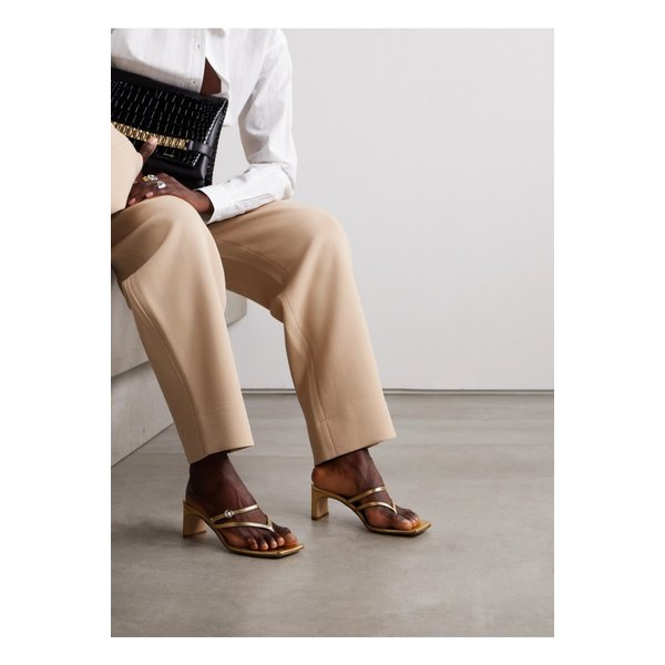 에이디 지젤 메탈릭 가죽 샌들 1647597325858571