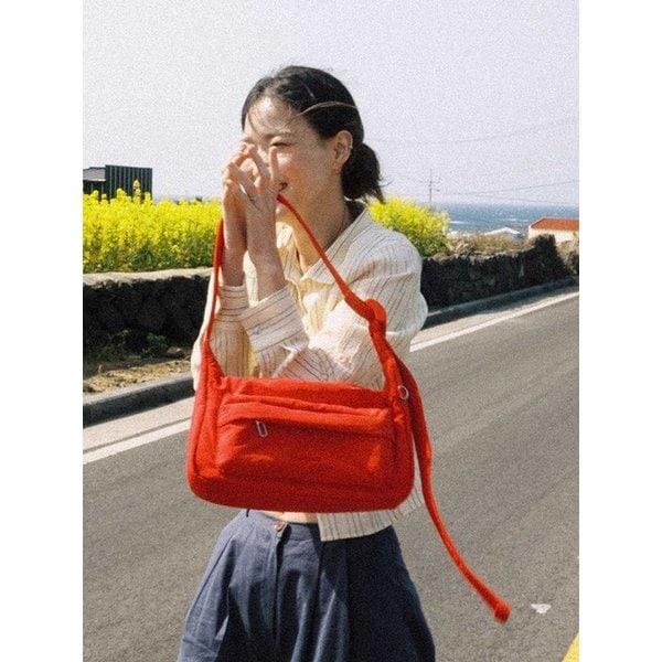 확대된 대표 Main Image