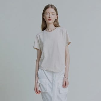 뮤제 KALO Embroidered Unbalanced Hem T-shirt_Beige