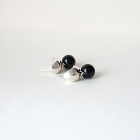 Black ball earring  (2024fw48)