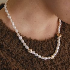 rhombic pearl necklace