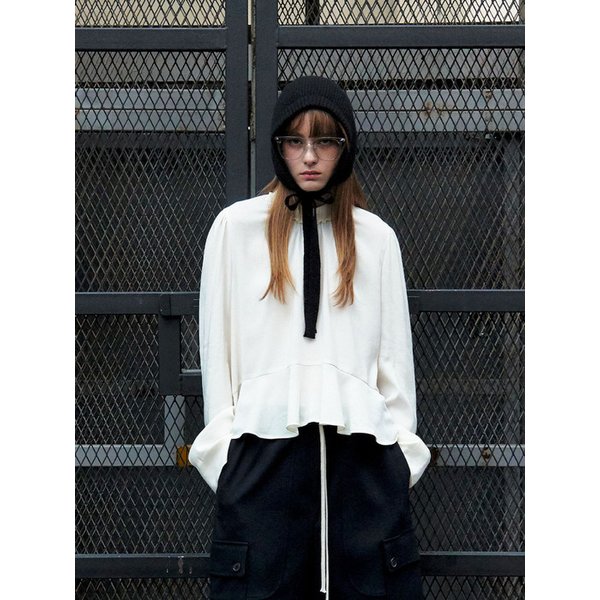 [리퍼브] 24 Winter_ Ivory High Neck Blouse