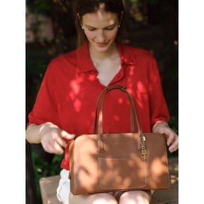 Cayley Boston Bag Plus Tan Brown