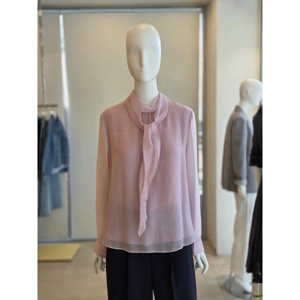 [여주점] [더 아이잗] 여성 백 리본 셔링 하이넥 블라우스(IS3A0BL081)