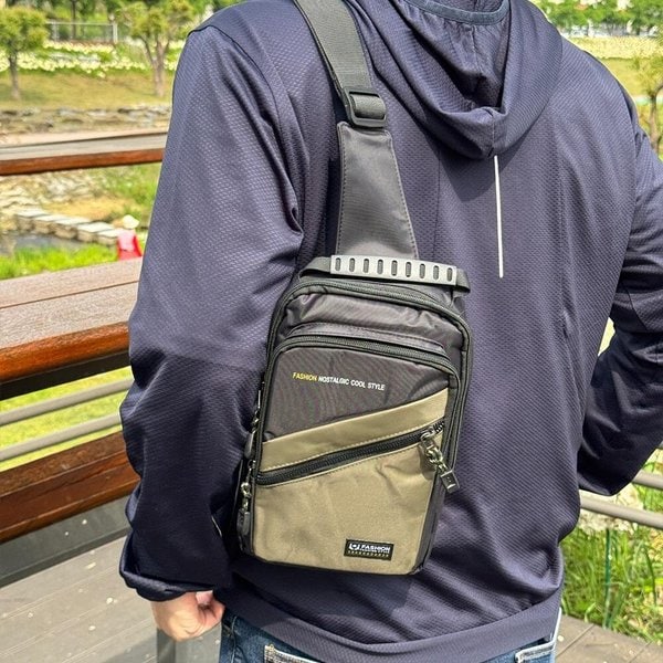 [옷자락] 남성 스트릿패션 지퍼 포켓 사각 슬링 크로스백