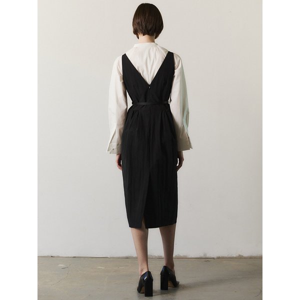 V-neck Gathering Dress_Nylon Black