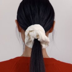 Soft Cotton Cable Scrunchie (Cream)