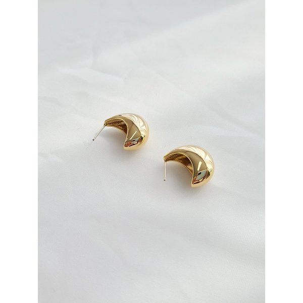 Volume Bold Shape Earrings