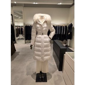 [파주점] 구스다운 슬림 폭스퍼 후드 롱 패딩  JRCA2PD573