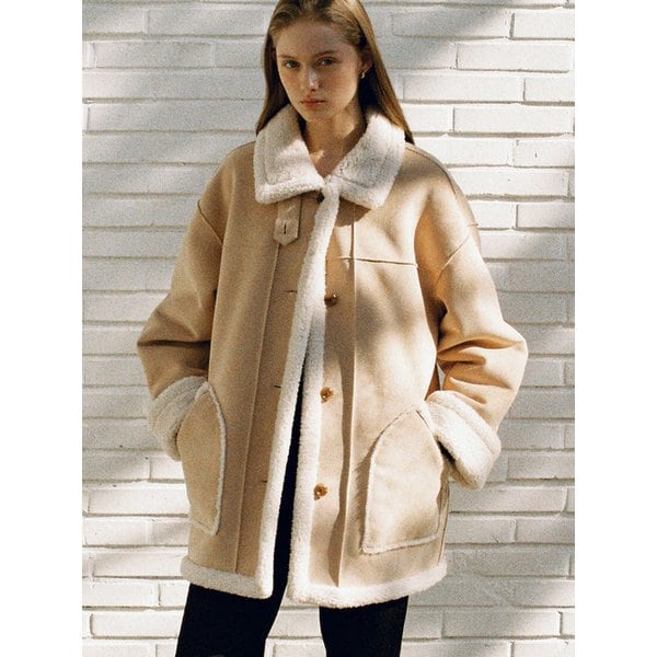 comos 1609 suede shearing half mustang coat (butter beige)