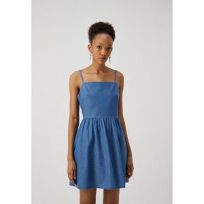 4499940 GAP CAMI DRESS - Denim dress light blue denim